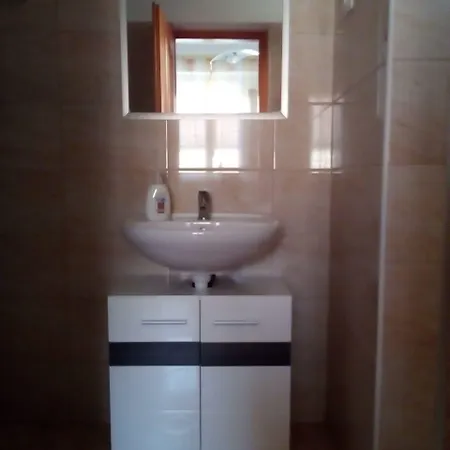 Potyka شقة Tiszafüred